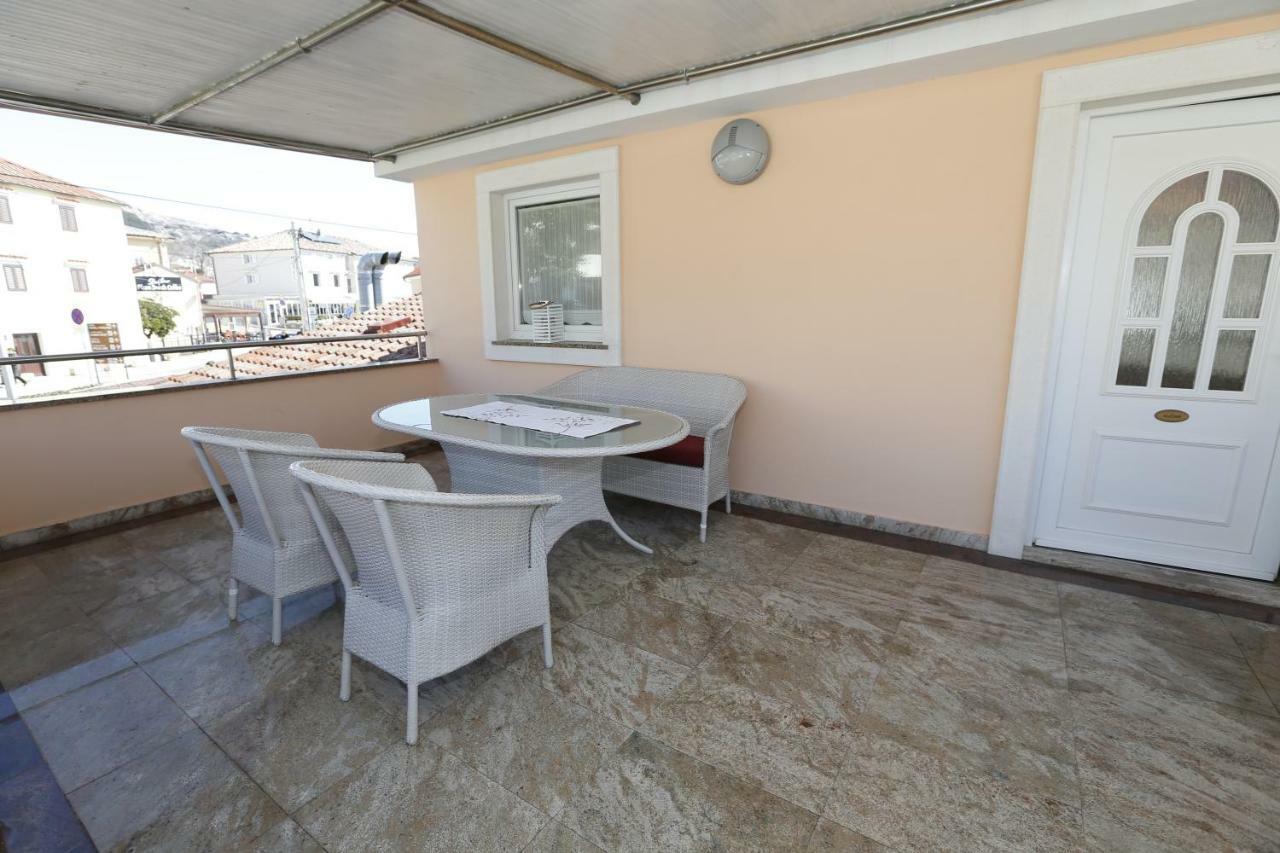 Apartment Bojan With Terrace And Sea View บัชกา ภายนอก รูปภาพ